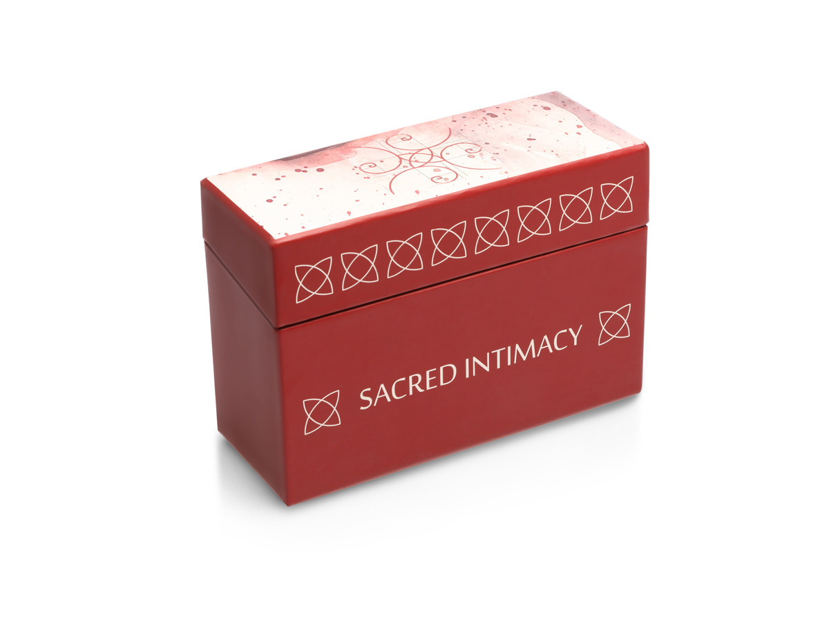 Колода Sacred Intimacy — коробка и карты